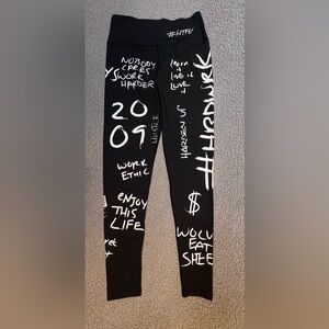 HTFU Analog Graffiti Workout Tights Womens Size Medium Black And White